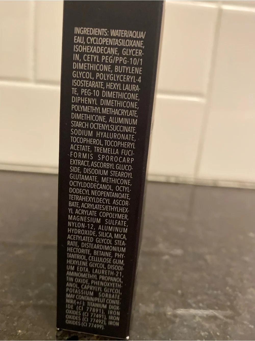 Laura Mercier - Flawless Lumière Radiance-Perfecting Foundation (3N2-Honey) - Picture 6 of 16